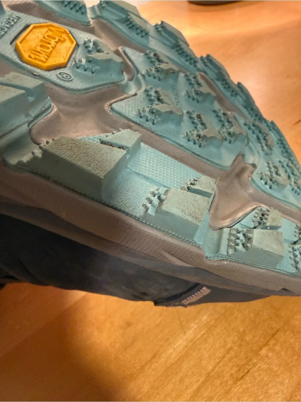 Hoka One One  Kaha 2 GTX Gray Hiking Boots